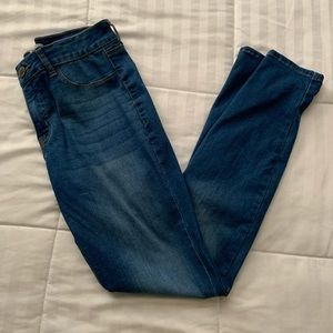 Medium Wash Refuge Jeans